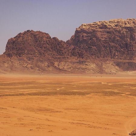 Hotel Golden Day Wadi Rum Esterno foto