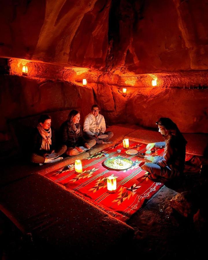 Hotel Golden Day Wadi Rum Esterno foto