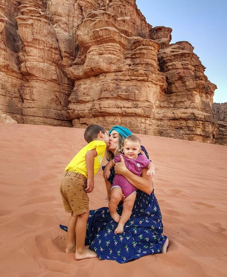 Hotel Golden Day Wadi Rum Esterno foto